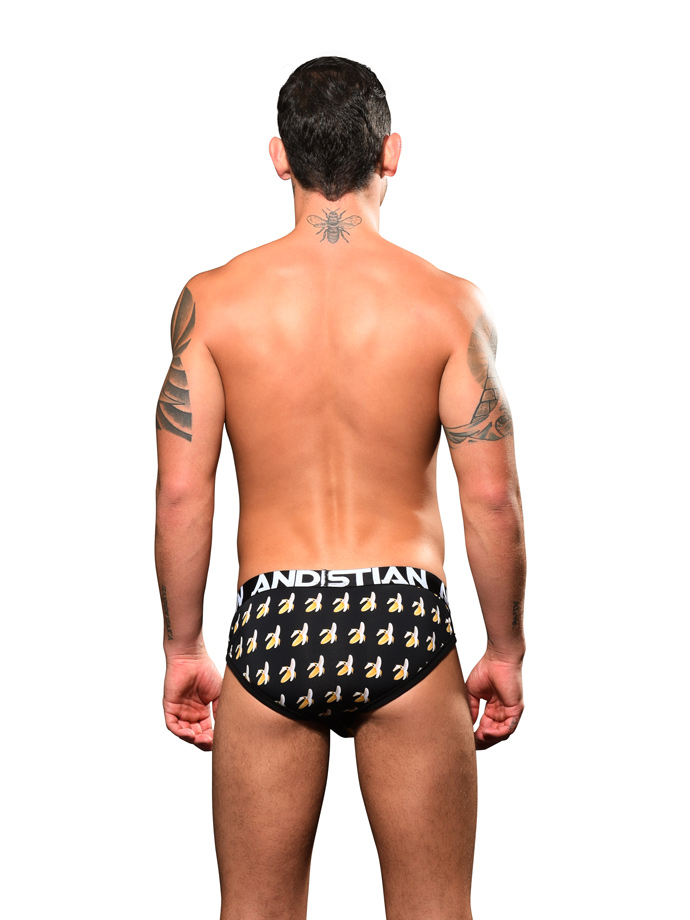 https://www.lovebird.at/images/product_images/popup_images/92402-andrew-christian-big-banana-brief__4.jpg